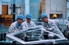  馮斌：接力傳承的“匠心人”故事主人公：一汽解放汽車有限公司卡車廠沖壓車間模具鉗工班長馮斌