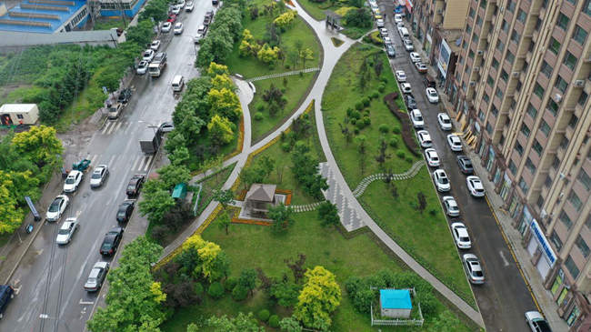 長春市口袋公園見縫插綠。（長春市綠園區園林處供圖）