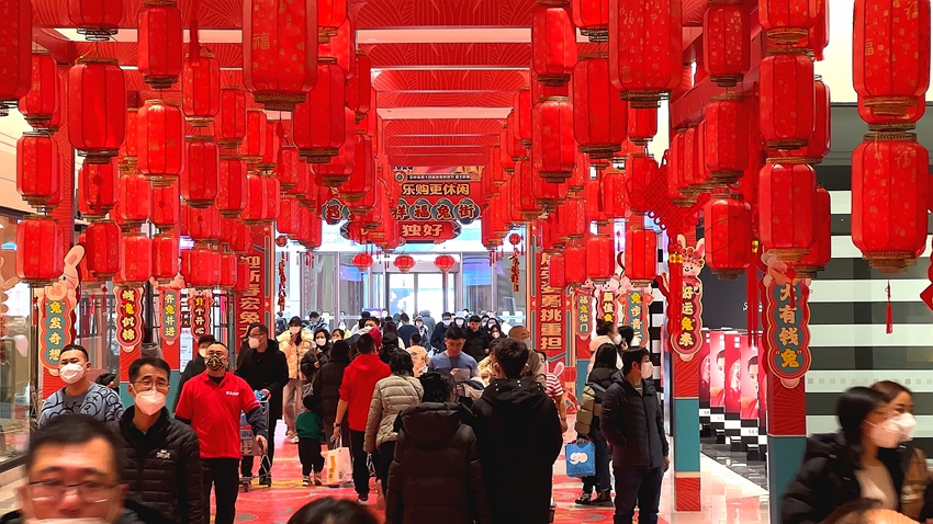 消費場所商氣濃、人氣旺、銷售火。