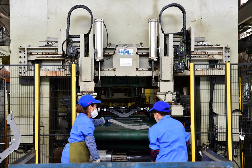 長春市長瑞汽車沖壓件有限公司生產景象。（資料圖片）