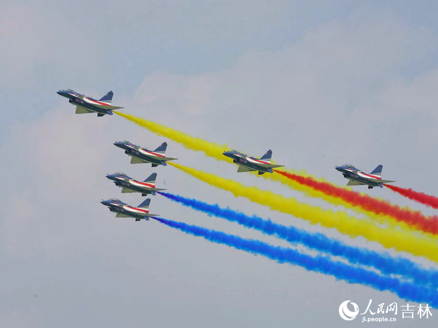 2023年空軍航空開放活動·長春航空展開幕。人民網記者 李洋攝