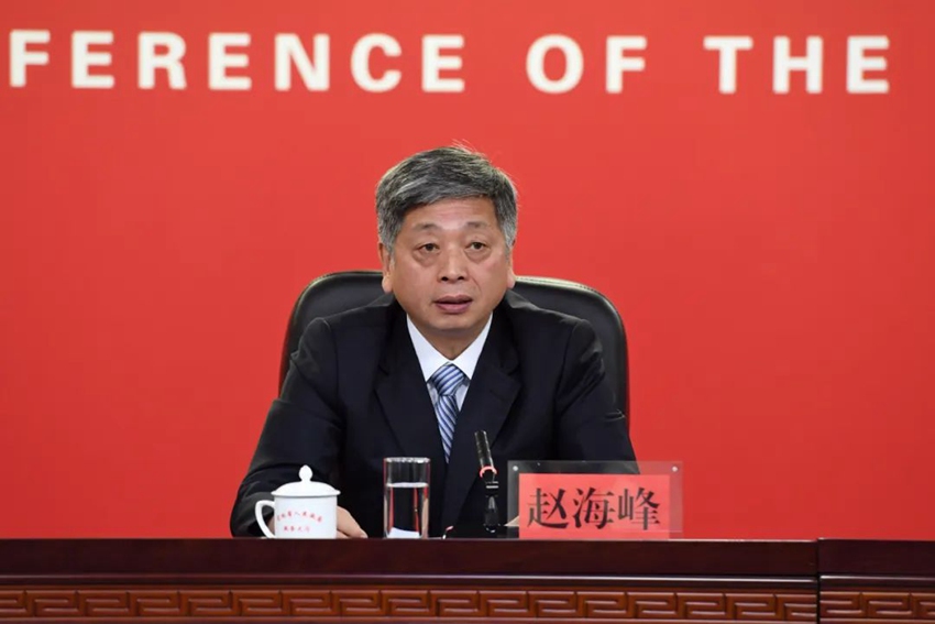 吉林省發(fā)改委主任趙海峰回答記者提問。(吉林發(fā)布)