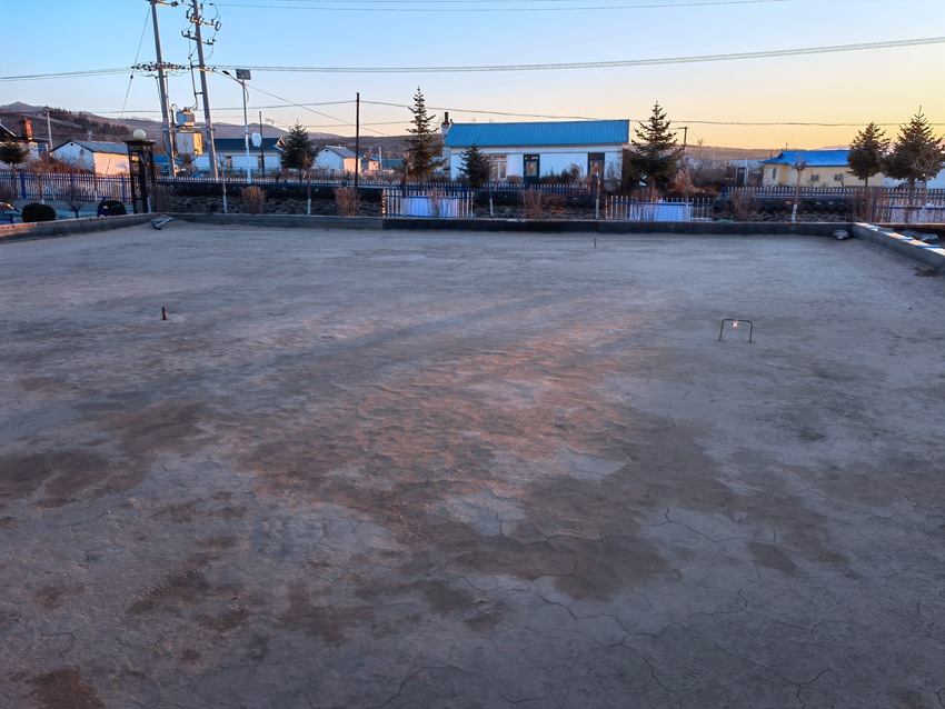 孟嶺村現有門球場地。人民網記者 馬俊華攝