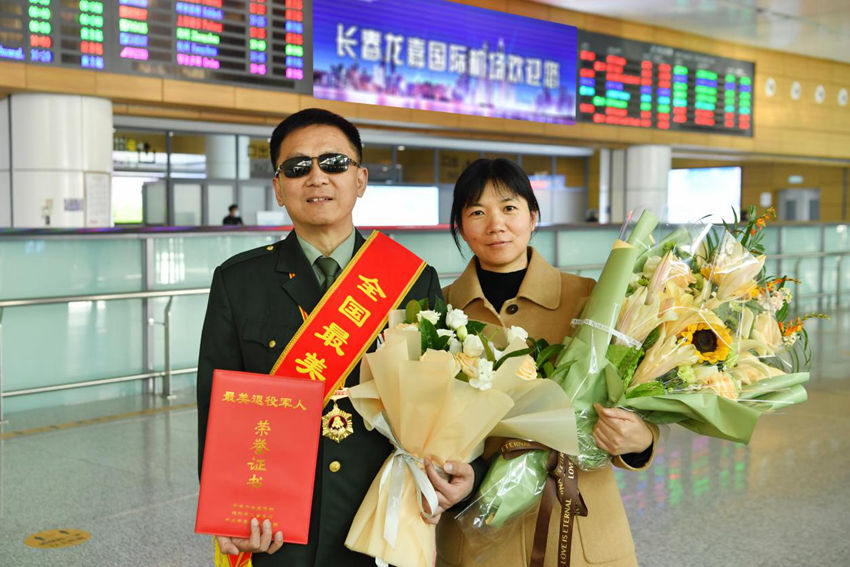 全國“最美退役軍人”王琦載譽歸來。