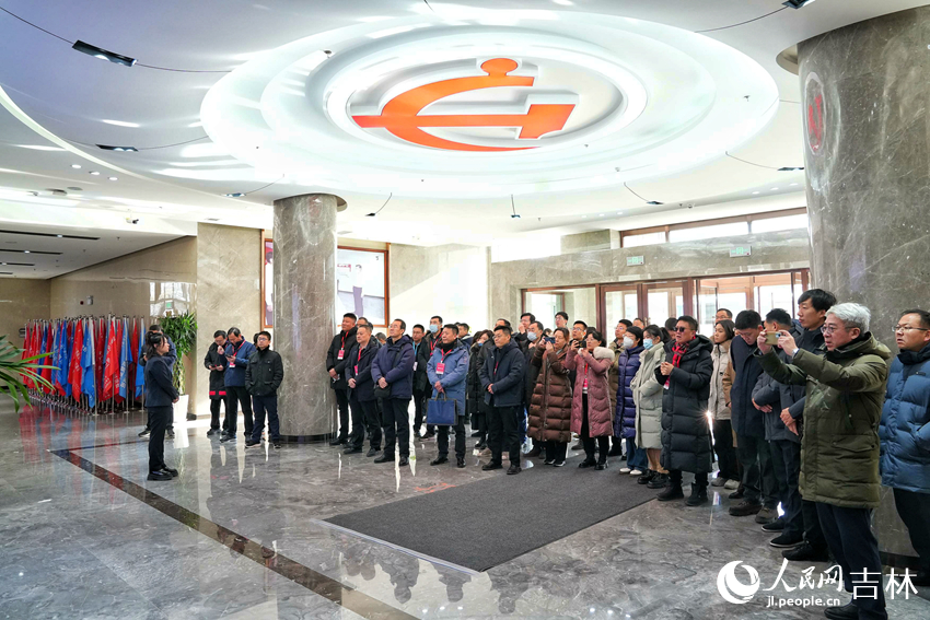 11月30日，參會嘉賓在長春社區干部學院觀摩。人民網記者 李洋攝