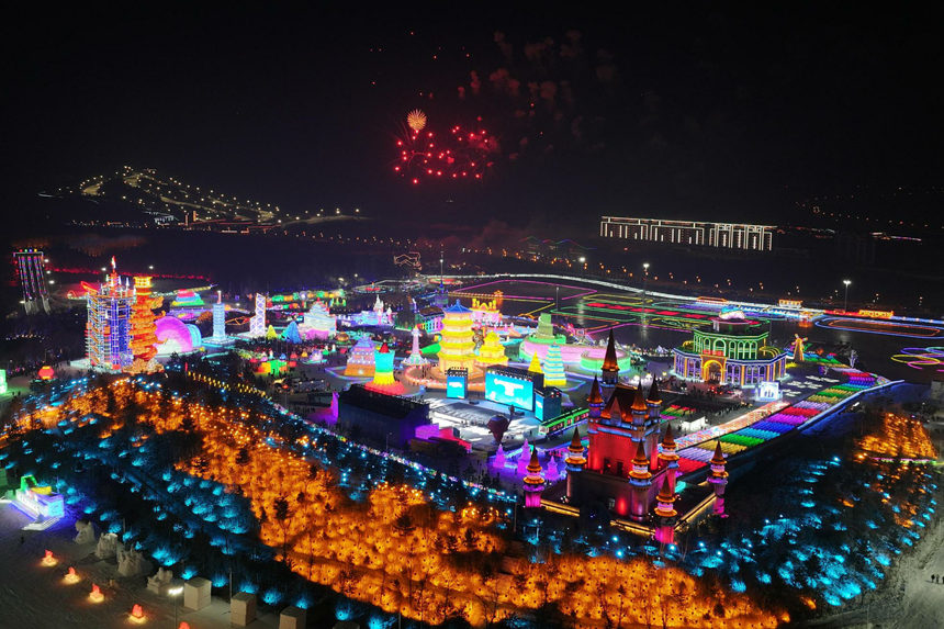 12月12日，長春冰雪新天地開門迎客。人民網 石天蛟攝