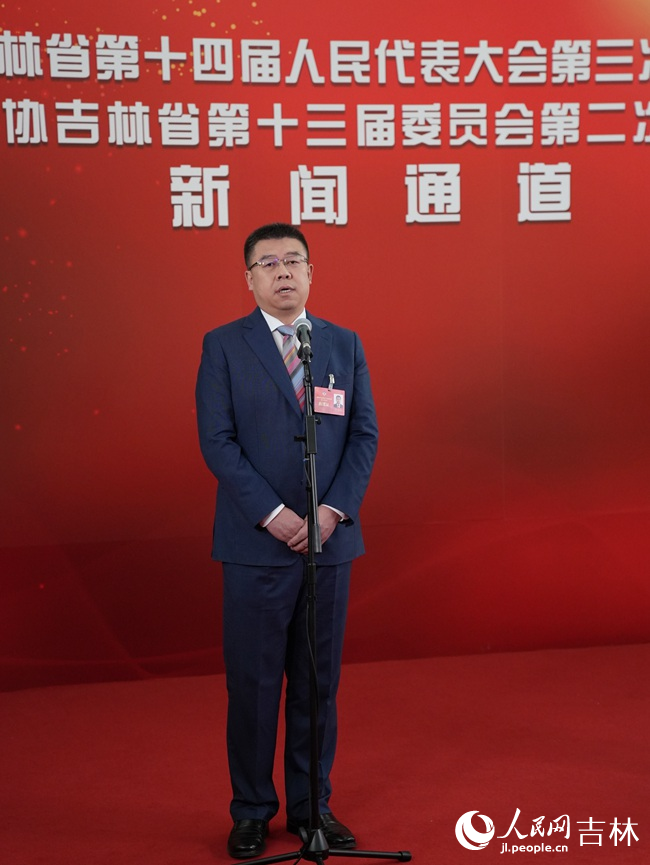 吉林省政協委員、通化東寶藥業股份有限公司董事長冷春生。人民網記者李洋攝