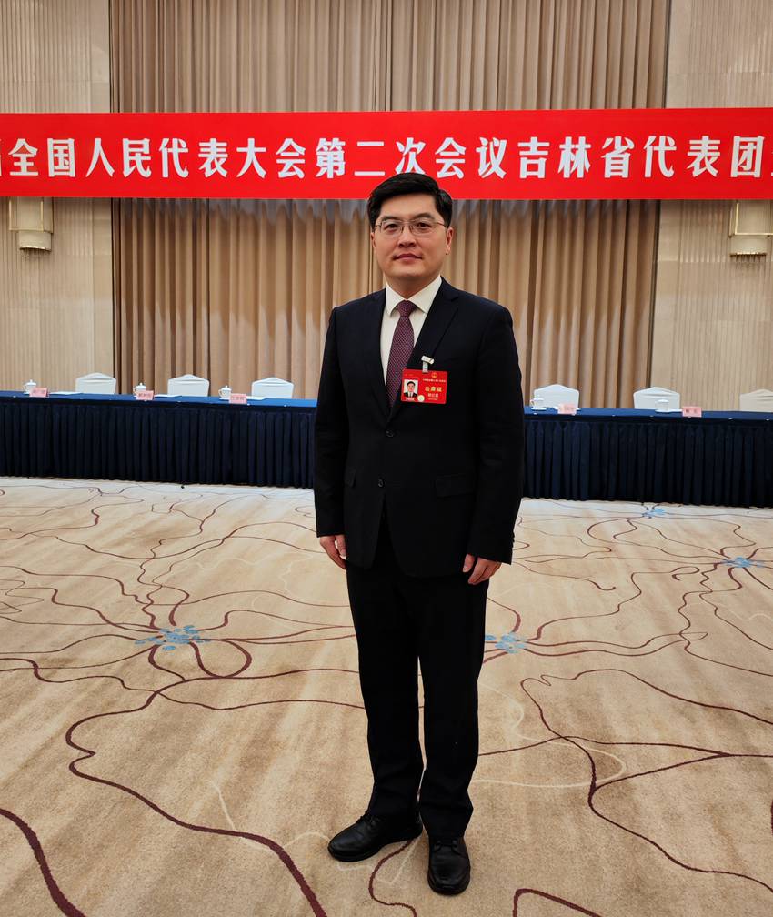 全國人大代表,延邊大學黨委副書記、校長。(受訪者供圖)