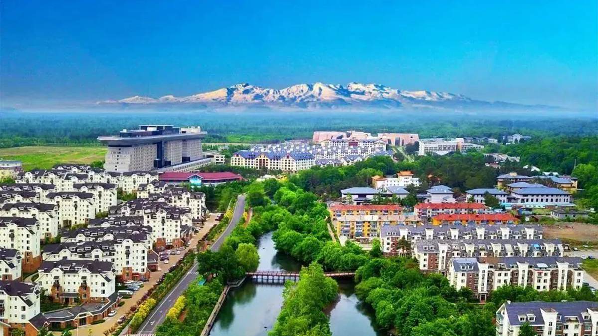 二道白河小鎮(zhèn)