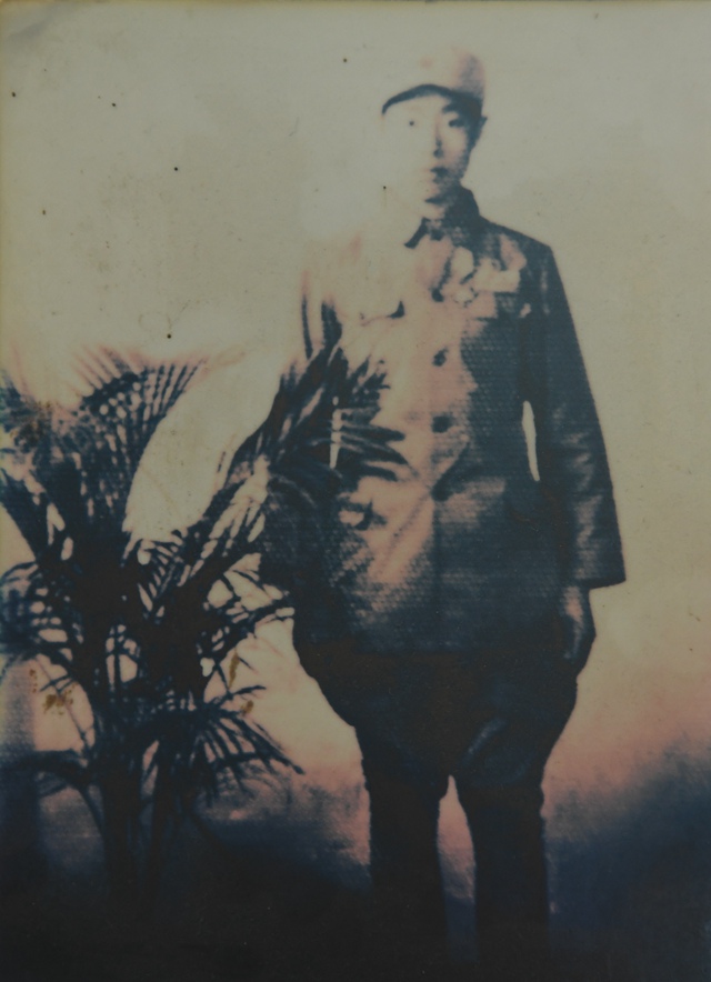 青年時(shí)期的于德才。