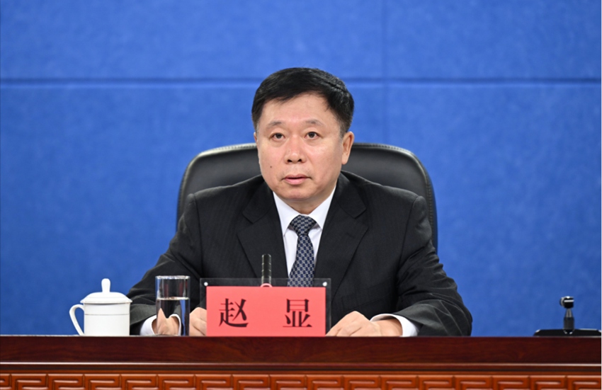 長春市副市長趙顯發(fā)言。(吉林發(fā)布)