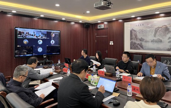 長春市科技信息研究所組織開展長春市激光產(chǎn)業(yè)課題研究