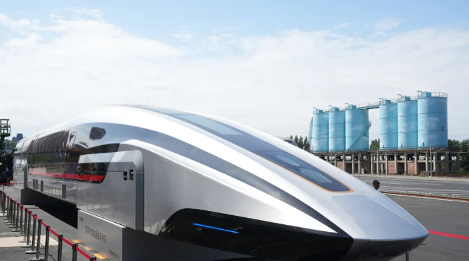 時速600公里超導(dǎo)電動高速磁浮列車在國家鐵道實驗中心現(xiàn)場展示