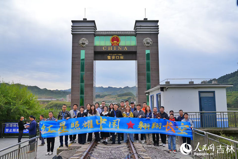 9月17日，“紅星照耀中國·翱翔長空”網絡主題活動正式啟動。人民網記者 李洋攝