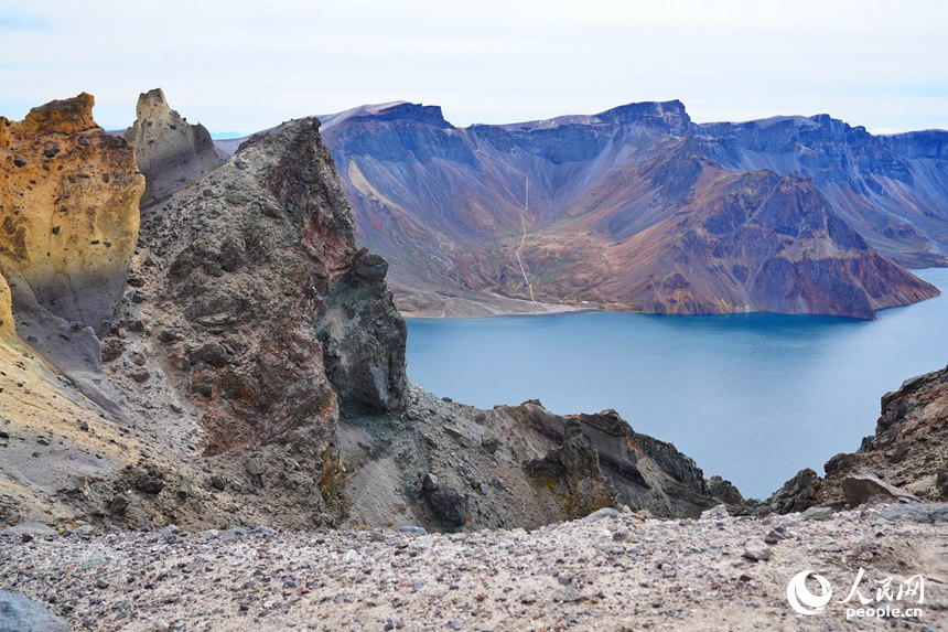 9月22日，長白山天池美景。人民網(wǎng)記者 李洋攝
