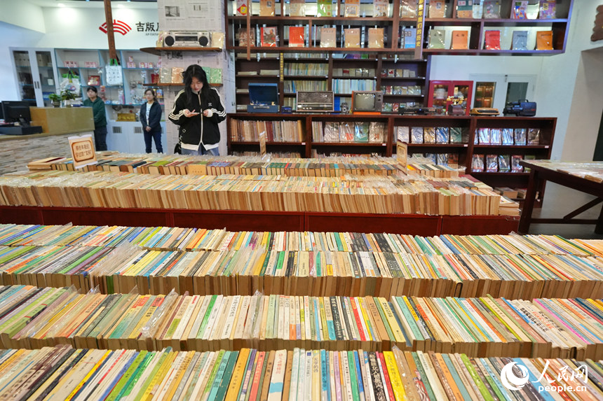 以“舊書新知”為主題的長春“南書房”。人民網記者 李洋攝
