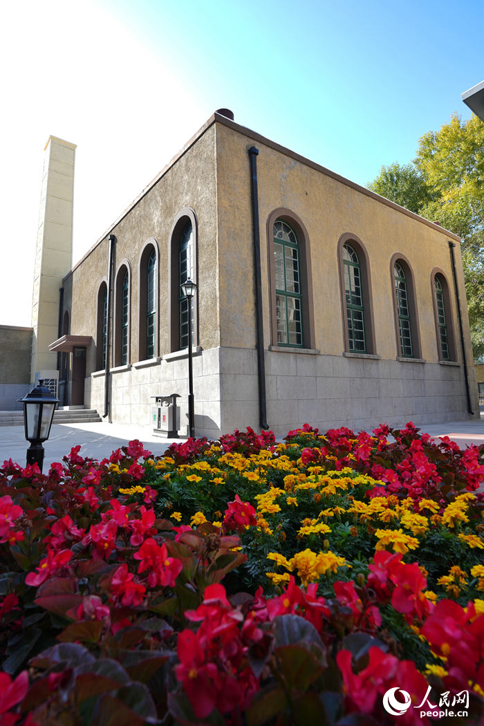 北書(shū)房·新華詩(shī)歌書(shū)店。人民網(wǎng)記者 李洋攝