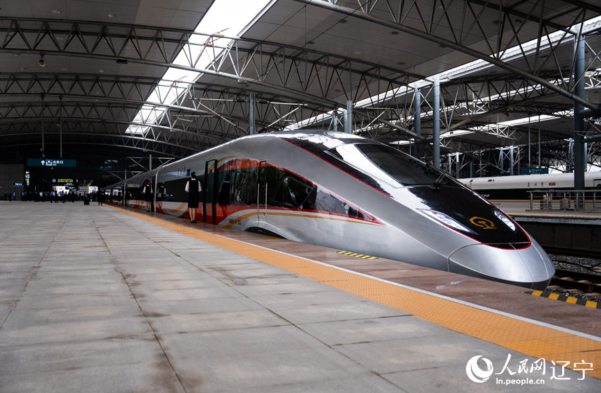 沈白高鐵正式開通運營。人民網記者 邱宇哲攝