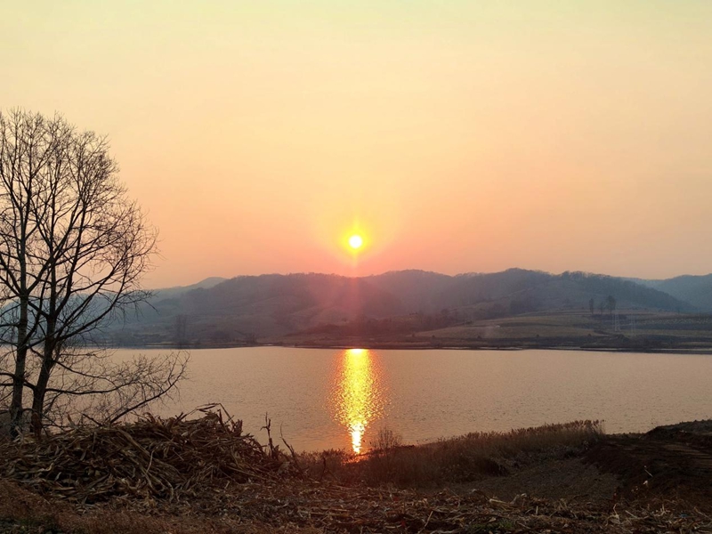 紅石湖湖景。實(shí)習(xí)生 王思皓攝