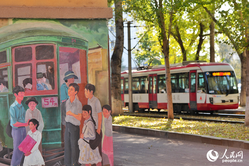 54路電車沿線景觀。人民網記者 李洋攝