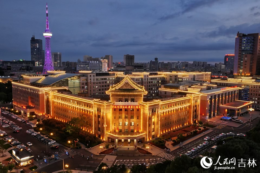 吉林大學(xué)白求恩第一醫(yī)院,偽滿洲國(guó)軍事部舊址。人民網(wǎng)記者 李洋攝