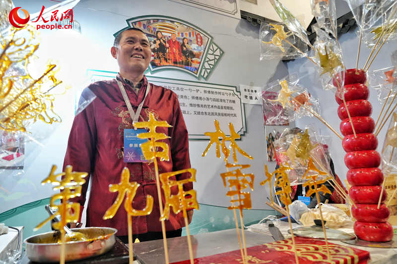 雪博會“非遺”文化展區。人民網記者 李洋攝