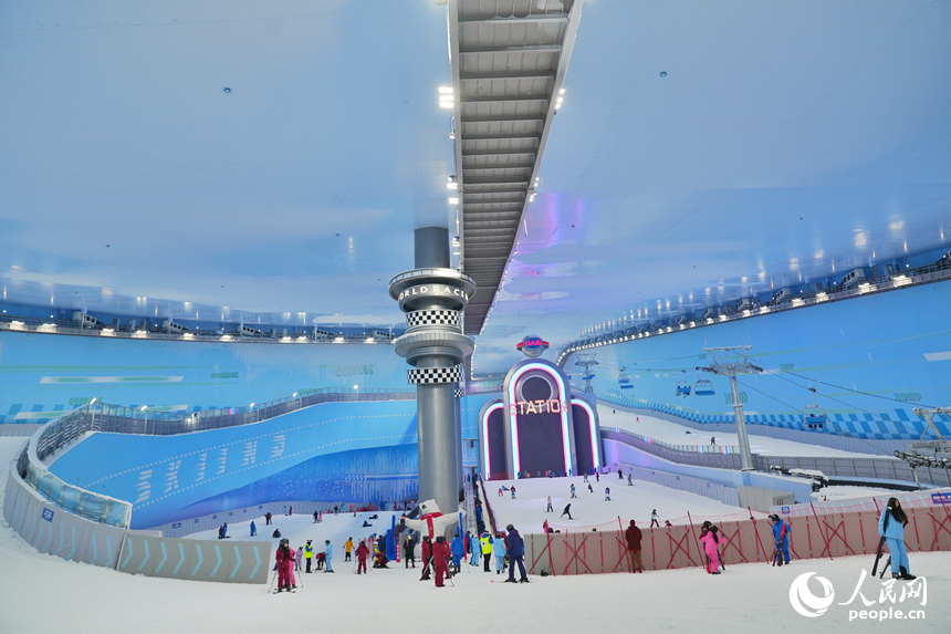 滑雪場(chǎng)景觀。人民網(wǎng)記者 李洋攝