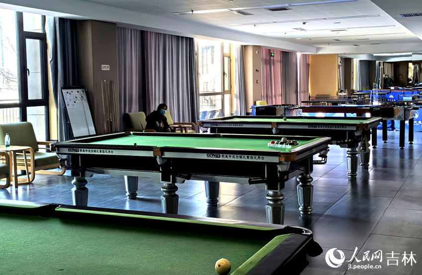國色天蓮康養社區的臺球活動室。人民網記者 王海躍攝