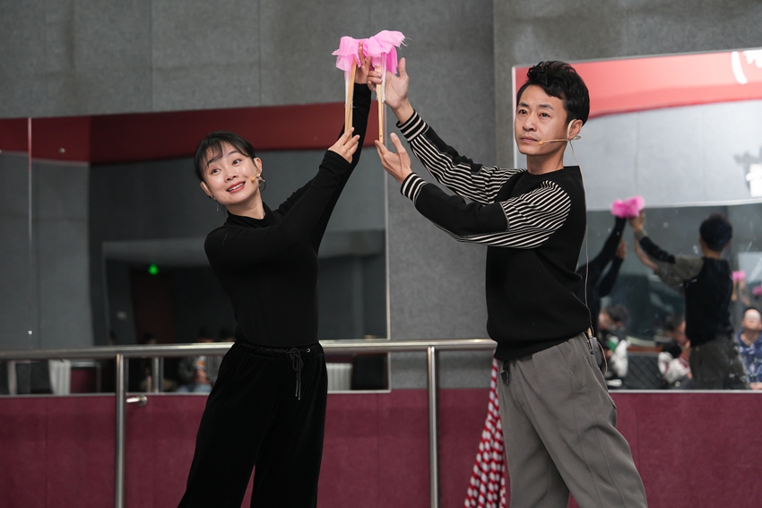 守藝傳承的“最佳搭檔”。人民網(wǎng)記者 王海躍攝