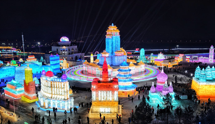 長春冰雪新天地景區。人民網記者 李洋攝