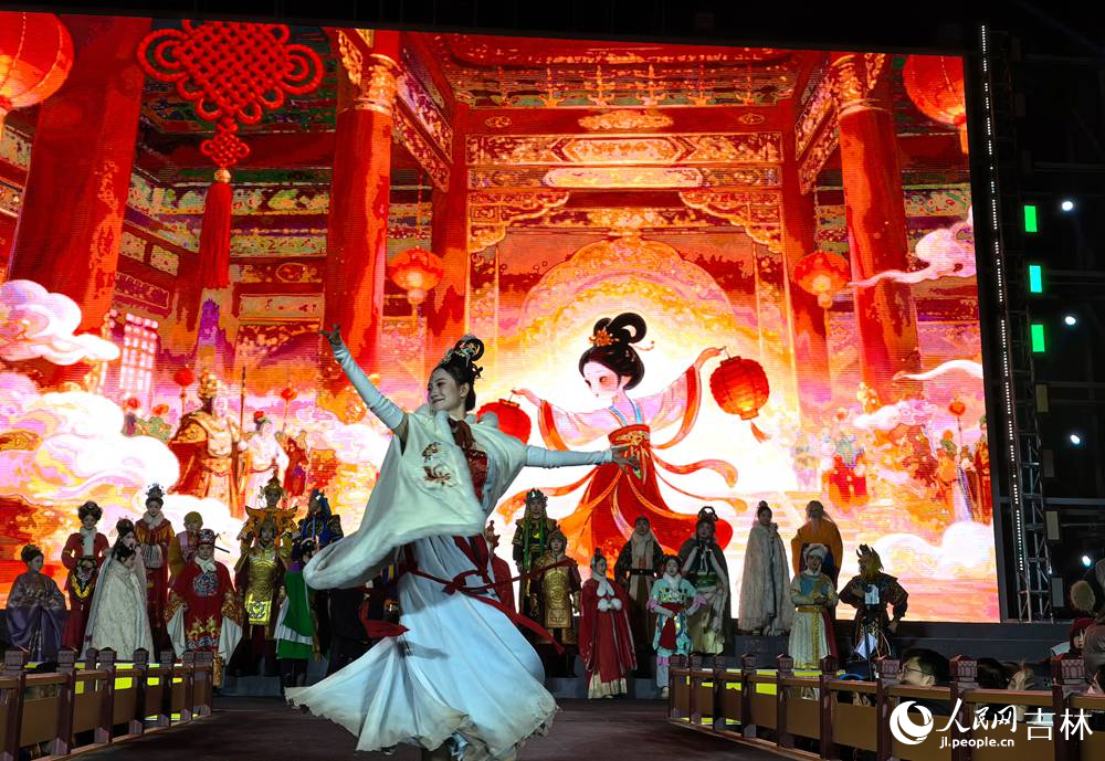 2月19日，大年初三，長春動植物園里 “西游” 鬧春。人民網記者 王帝元攝